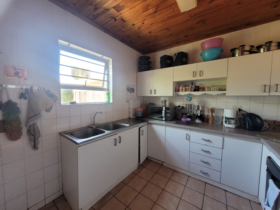 4 Bedroom Property for Sale in C Place Eastern Cape